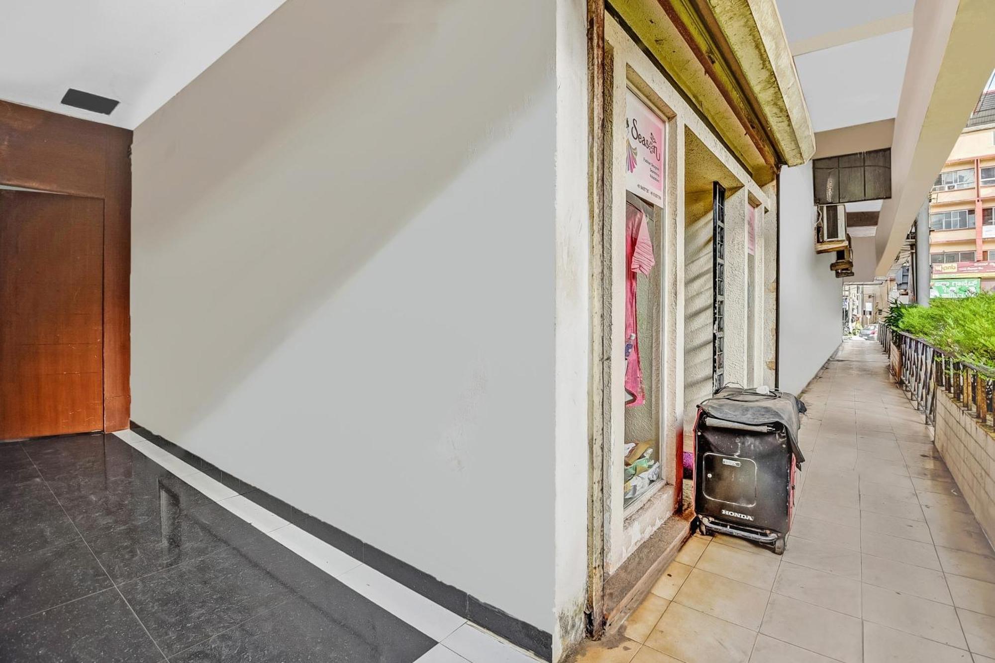 Hotel Sai Town House Mangalore Exterior photo